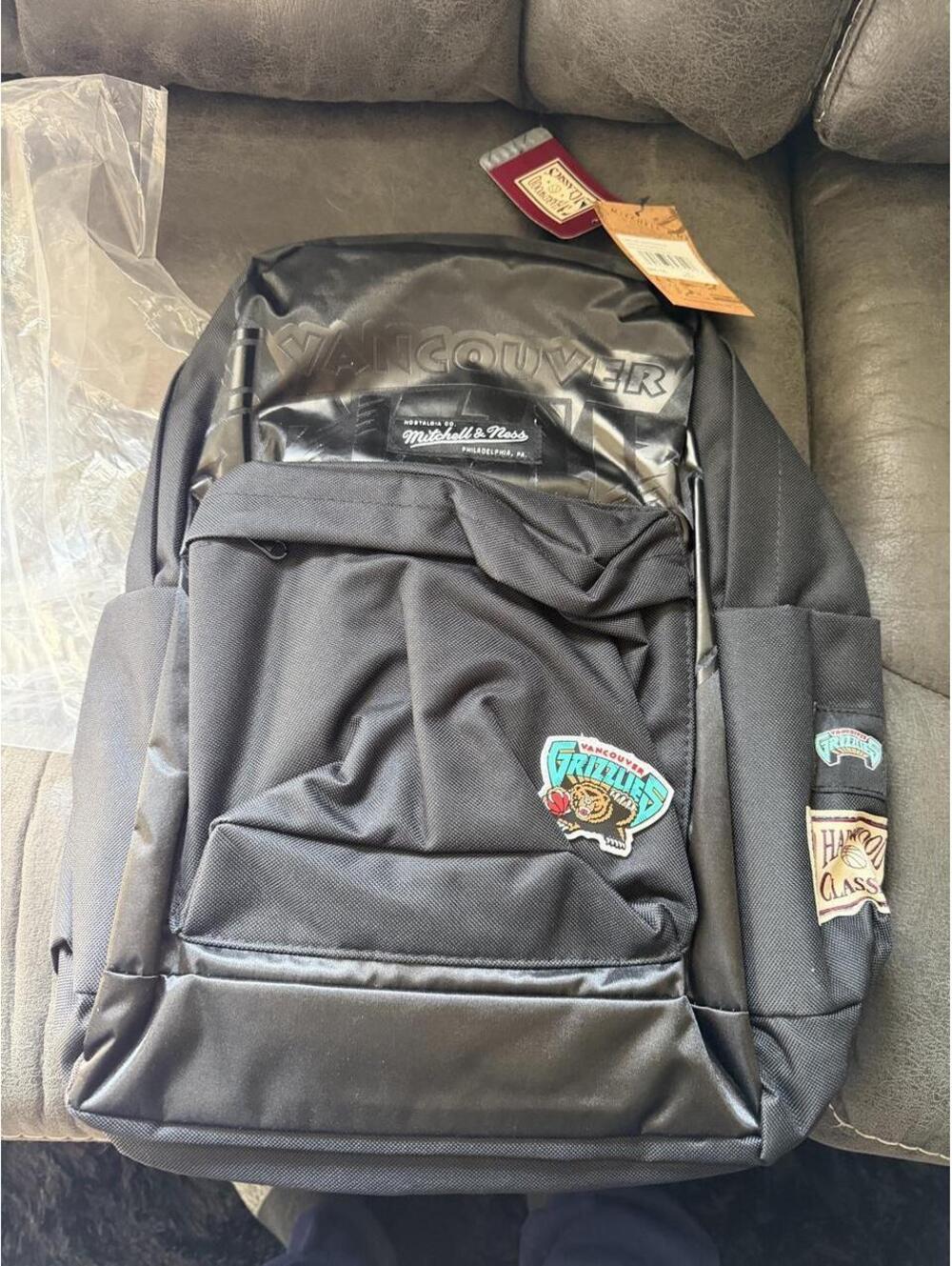 Vancouver Grizzlies Back Pack - PRICE DROP!! HALF OFF!!